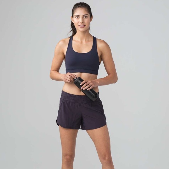 Lululemon Tracker Short 4” Size 4 - Picture 5 of 7